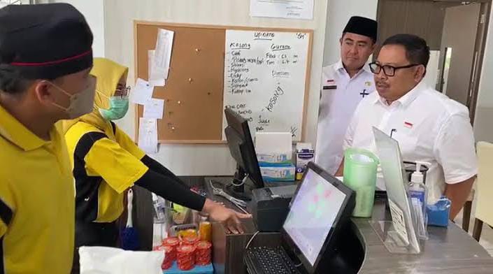 Maksimalkan PAD, Bapenda Kota Bengkulu Pasang 75 Tapping Box di Objek Pajak