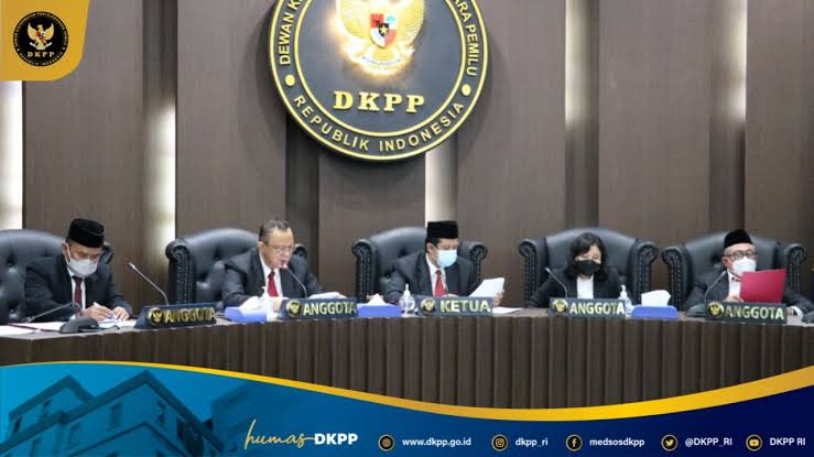 Putusan Sidang DKPP, 3 Anggota Bawaslu Bengkulu Tengah Diperingatkan, 3 Panwascam Diberhentikan Sementara