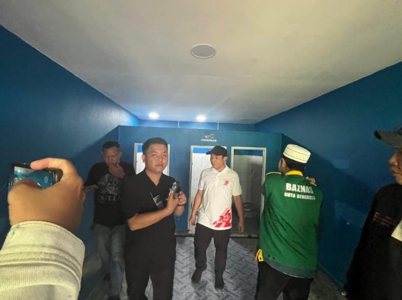 Wali Kota Bengkulu Sidak SMPN 7, Langsung Cek Kebersihan Toilet dan Tekankan Pendidikan Gratis