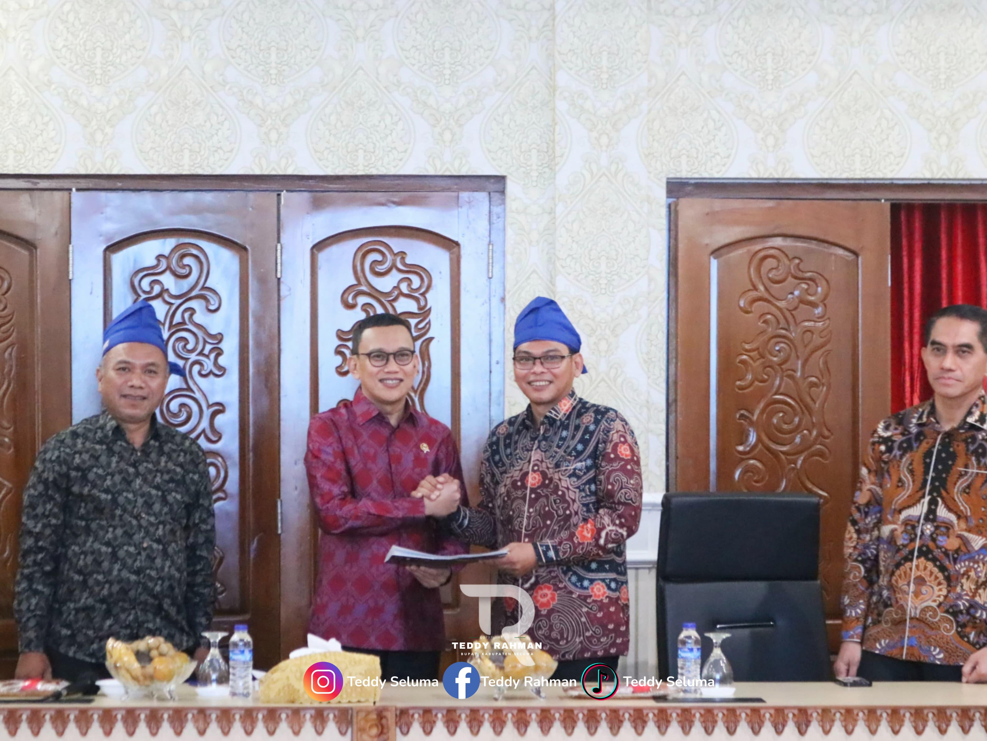 Dilantik Sebagai Ketua Dewan Penasehat IKA UNDIP, Teddy Rahman Siap Perkuat Peran Alumni