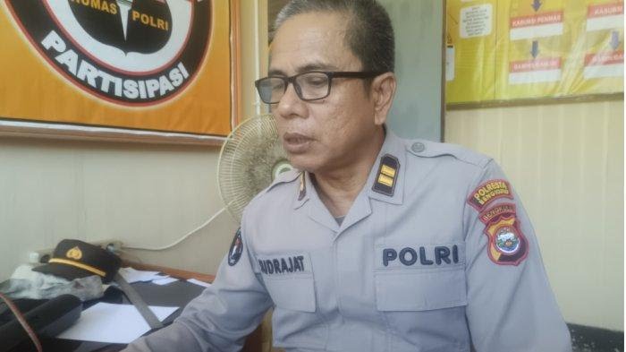 Ribut dengan Oknum Polisi dan Bawa Sajam di Kafe, Warga Kampung Melayu Ditangkap