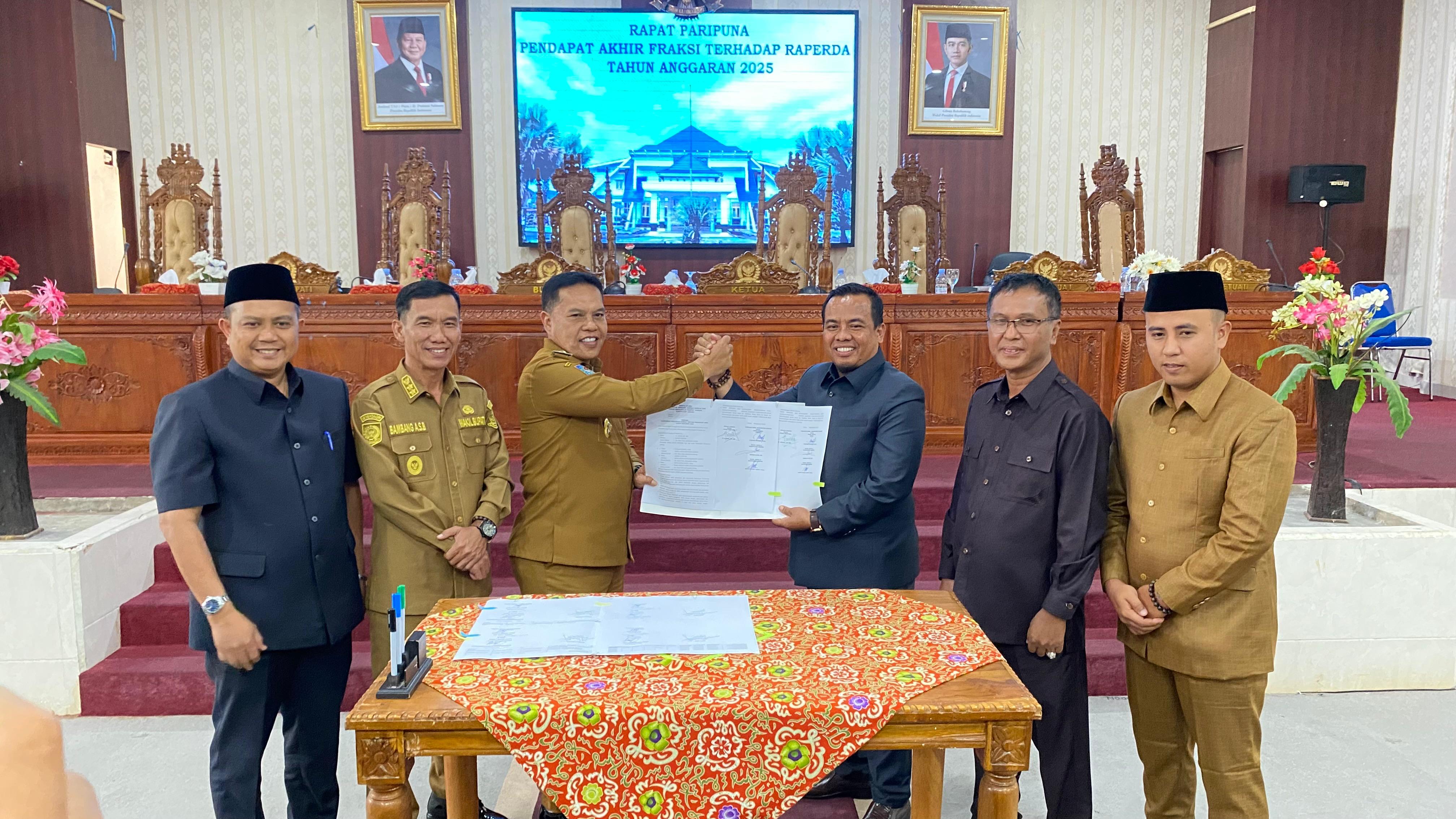DPRD Lebong Sahkan APBD Perubahan 2025 Menjadi Perda, Tekankan Catatan Kritis ke Eksekutif