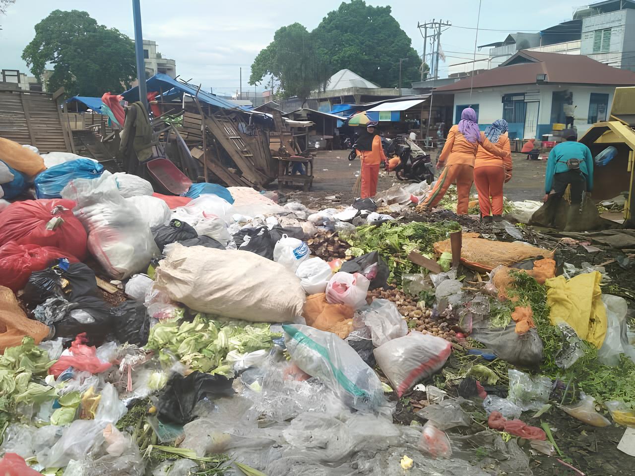 Walikota Bengkulu Galakkan Program 100 Hari Kerja, Fokus Tangani Sampah