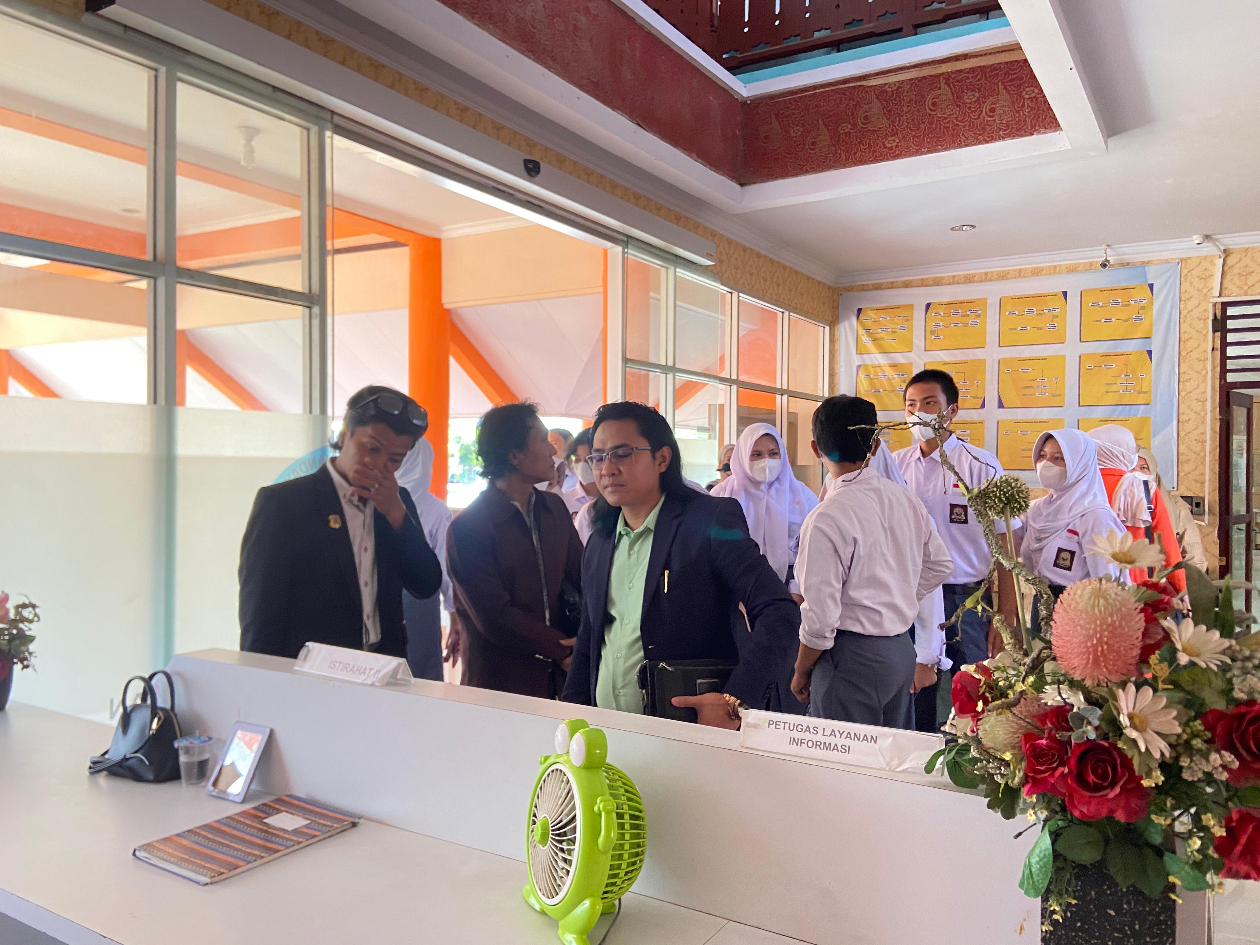 Ajukan Surat Permohonan ke Kemendikdasmen RI, Siswa dan Orangtua Datangi Dinas Dikbud Provinsi Bengkulu