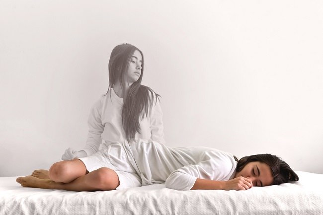 Astral Projection! Fenomena Roh Keluar dari Dalam Tubuh