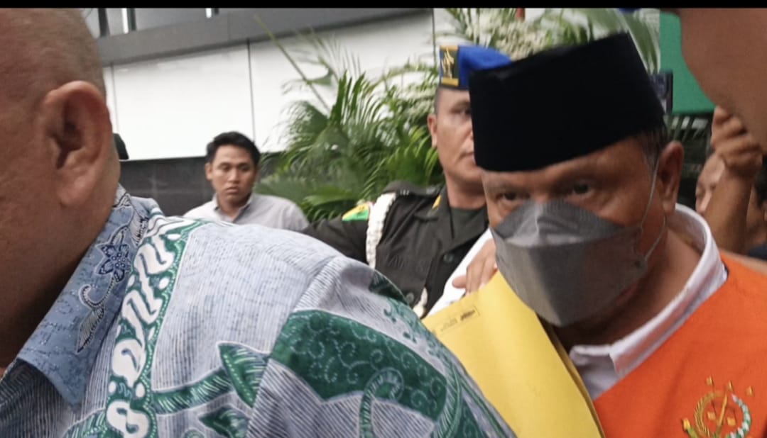Mantan Wali Kota Bengkulu Ahmad Kanedi Ditahan, Tersangka Kasus Dugaan Korupsi Mega Mall