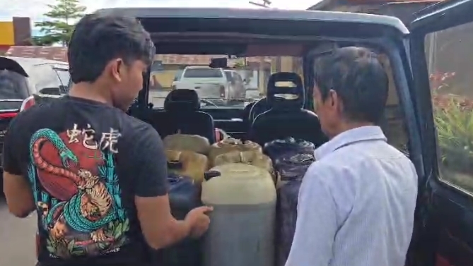 Pria di Kota Manna Ditangkap Saat Edarkan BBM Subsidi Ilegal