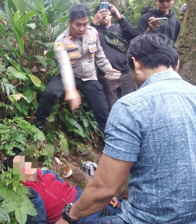 Penemuan Mayat di Liku Sembilan, Dekat Bunga Rafflesia Mekar