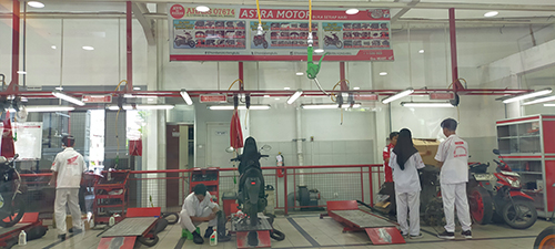 Servis Rutin di AHASS: Kunci Motor Tetap Prima dan Aman Saat Bepergian