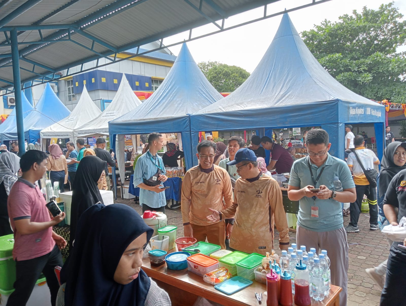 Peringati HORI Ke-76, Kanwil DJPb Provinsi Bengkulu Gelar Bazar UMKM