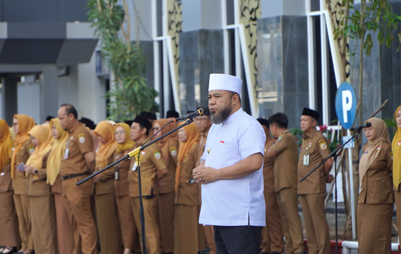 Pembangunan Infrastruktur Jadi Prioritas, Gubernur Helmi: Tak Boleh Ada Jalan dan Jembatan Rusak