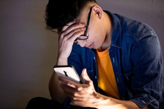 Inilah Dampak Cyberbullying dan Tips Cara Mengatasinya