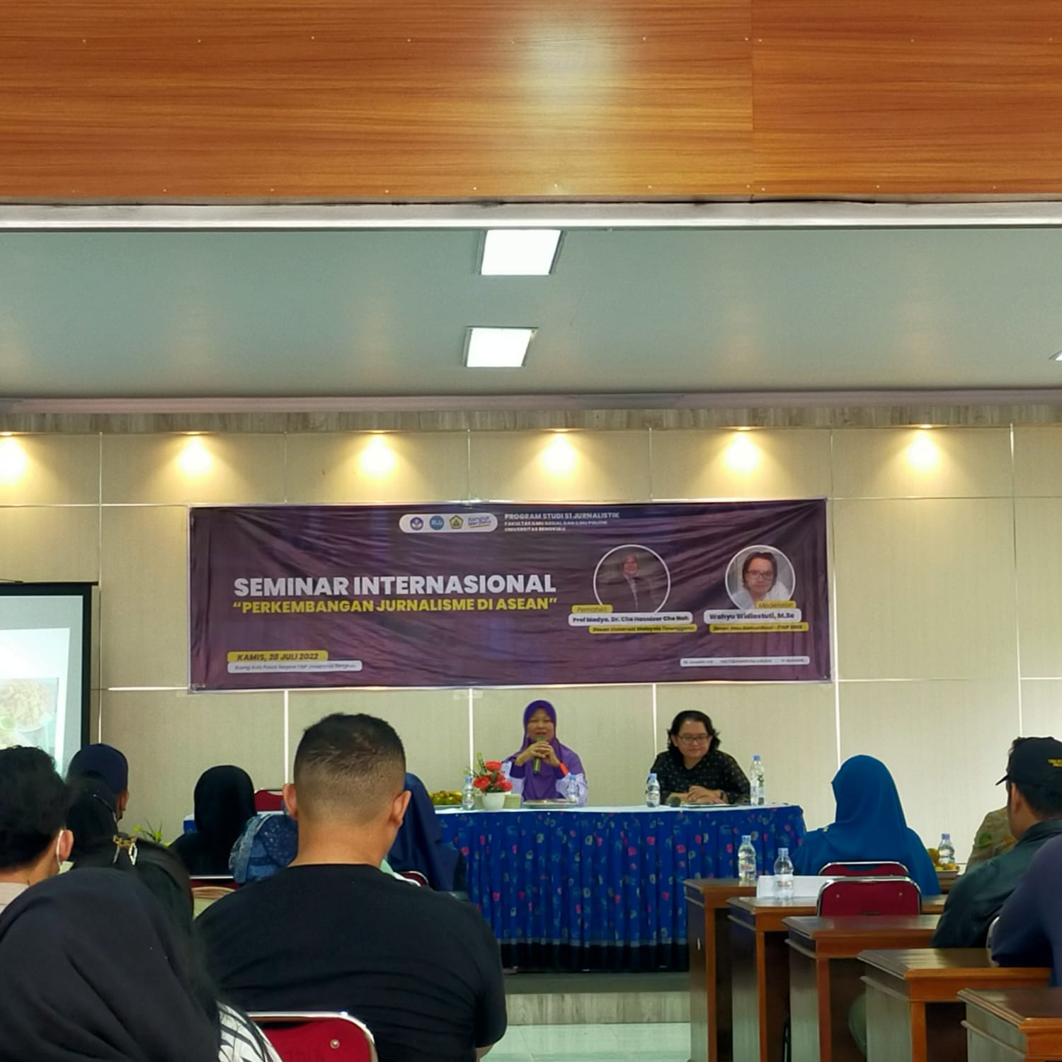 S1 Jurnalistik Unib Selenggarakan Seminar Internasional, Pemateri Profesor dari Malaysia 