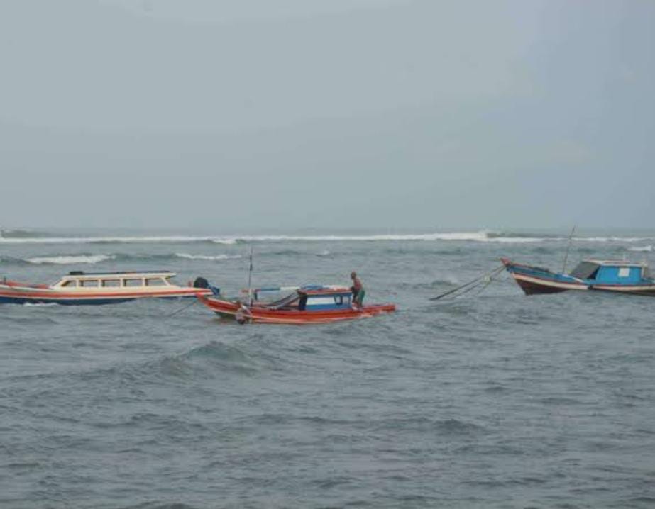 Cuaca Tak Menentu, Nelayan di Kota Bengkulu Menganggur