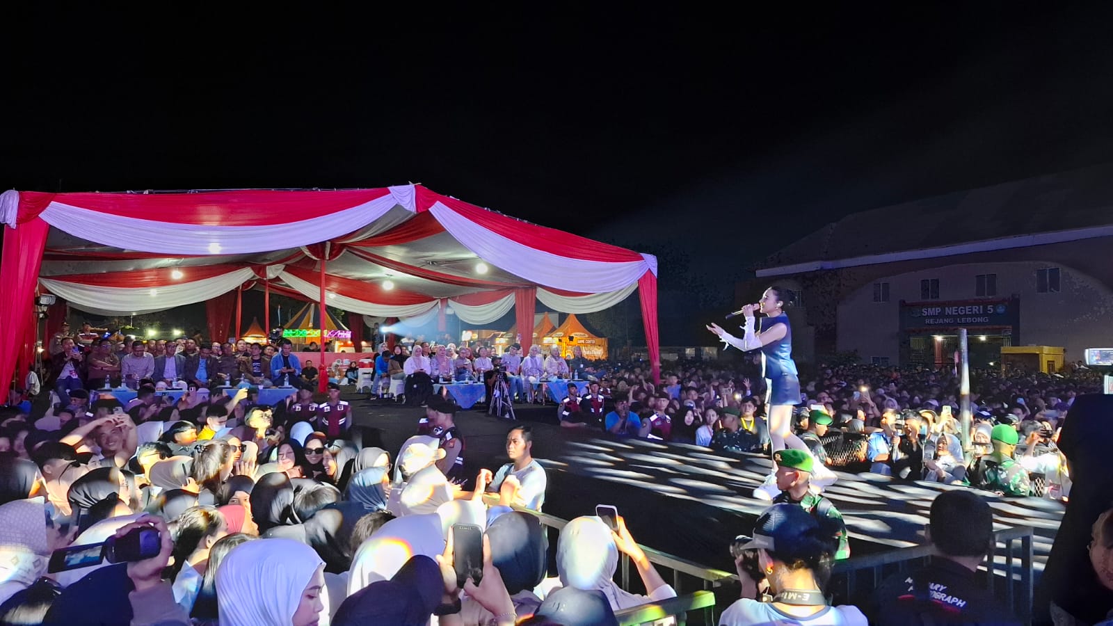 Meriah Tanpa APBD! Puluhan Ribu Warga Padati Puncak HUT ke-145 Kota Curup