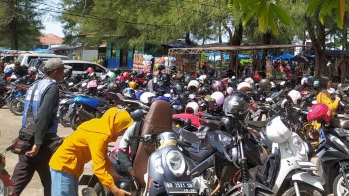 Warning Para Jukir, Naikkan Tarif Parkir saat Nataru Terancam Pencabutan  SPT