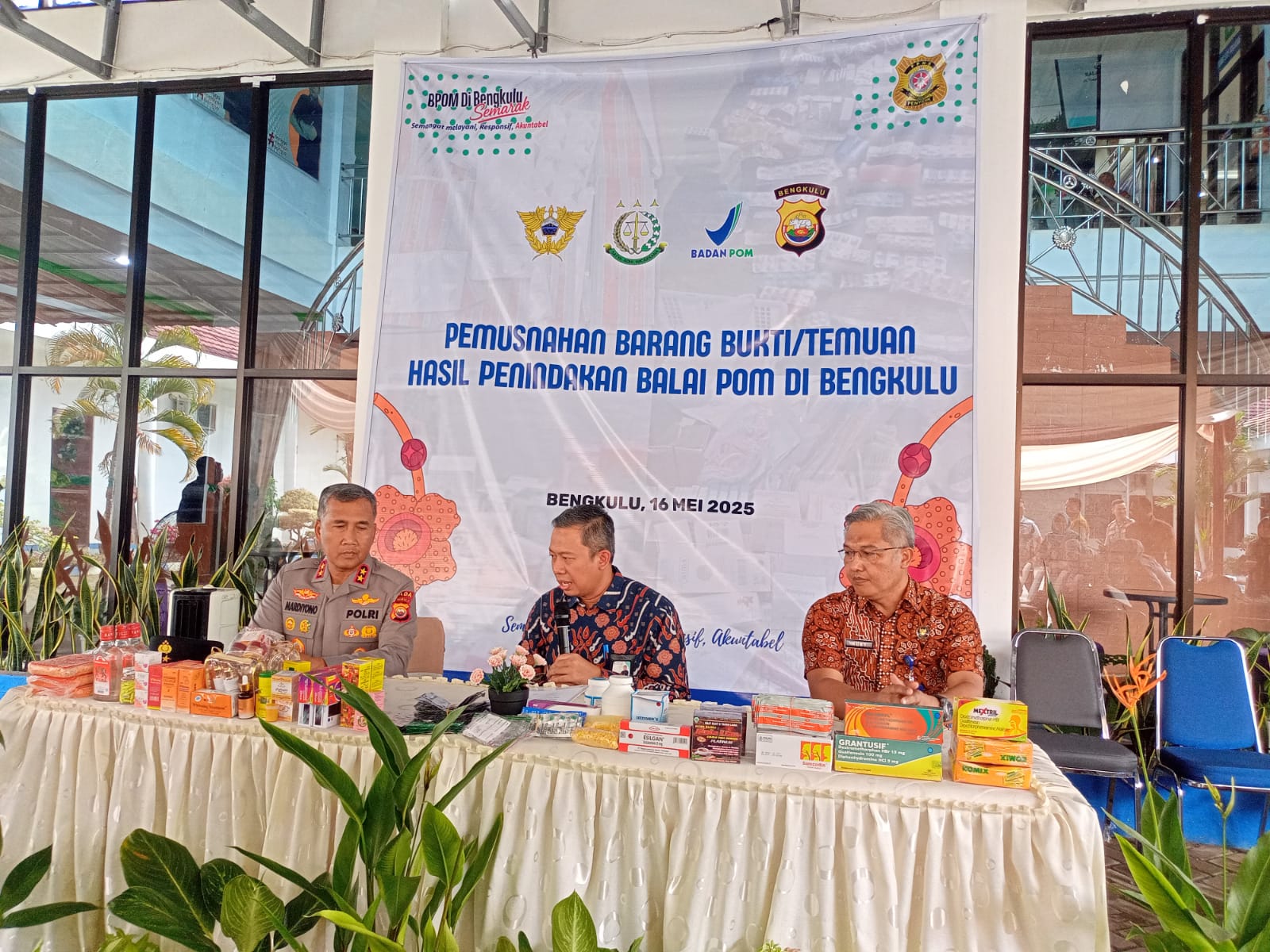 BPOM dan Polda Bengkulu Gagalkan Peredaran Obat Ilegal Senilai Rp 800 Juta