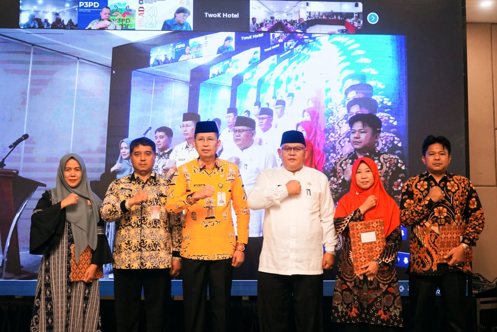 Penutupan Program Pelatihan Kapasitas Aparatur Desa