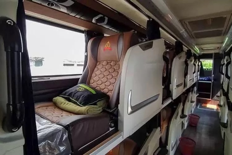 Mengenal Sleeper Bus? Ini Dia Kelebihan dan Kekurangannya