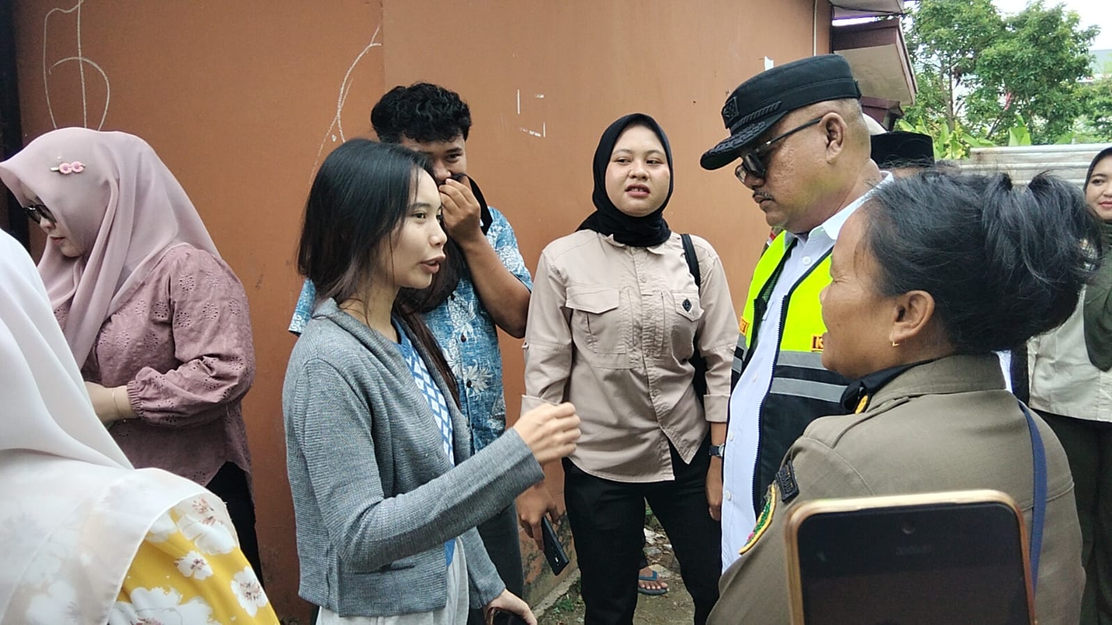 Razia Kos-kosan di Gading Cempaka, Satpol PP Temukan Pasangan Bukan Muhrim