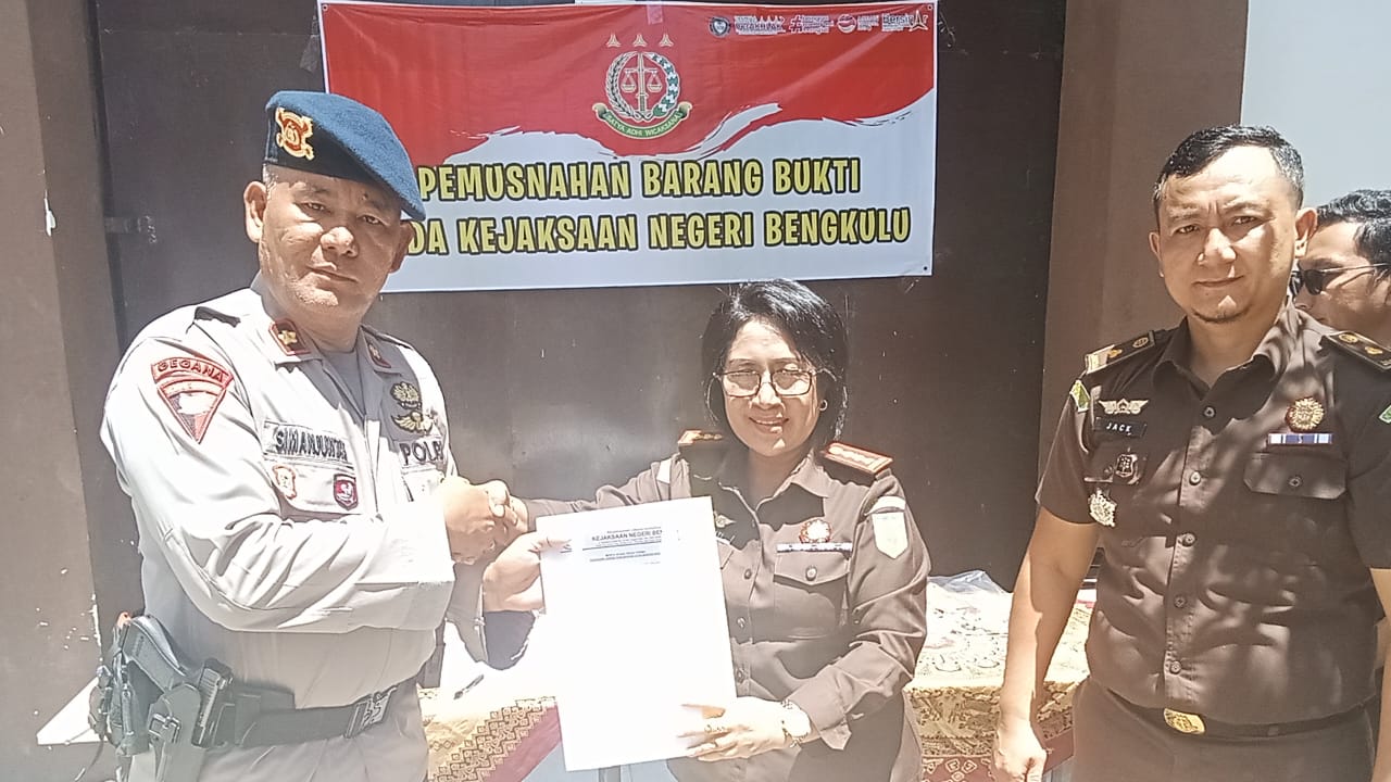 Kejari Bengkulu Musnahkan 237 Amunisi Peluru Berbagai Ukuran