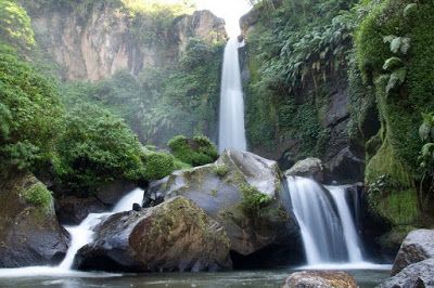 Mengeksplore Labirin dan Menelusuri Legenda Air Terjun Coban Jawa Timur 