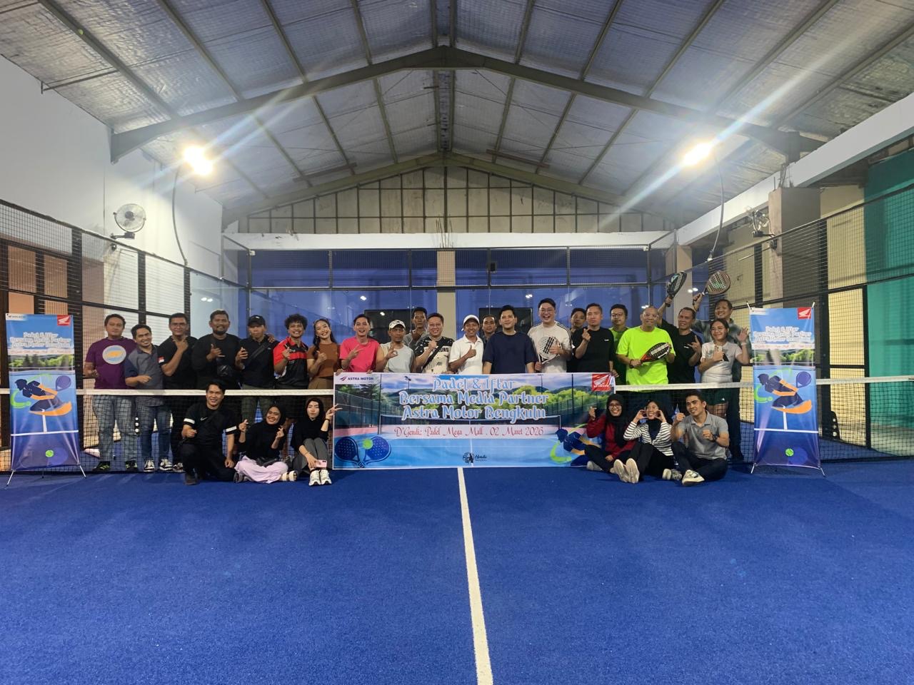 Seru! Astra Motor Bengkulu Ajak Awak Media Main Padel Sambil Bukber