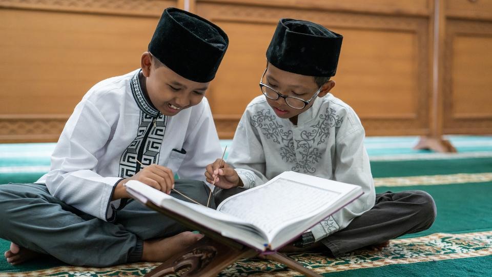 Sambil Menunggu Adzan Maghrib, Yuk Lakukan Kegiatan Ramadhan Anak Ini!