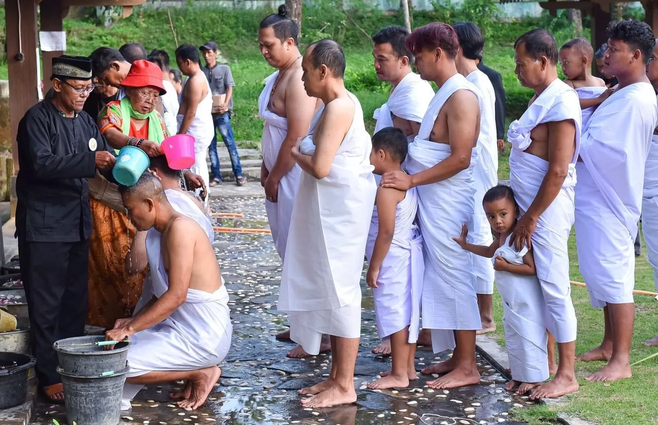 Bernasib Kurang Baik, Menurut Adat Jawa Golongan Sukerta Harus Diruwat