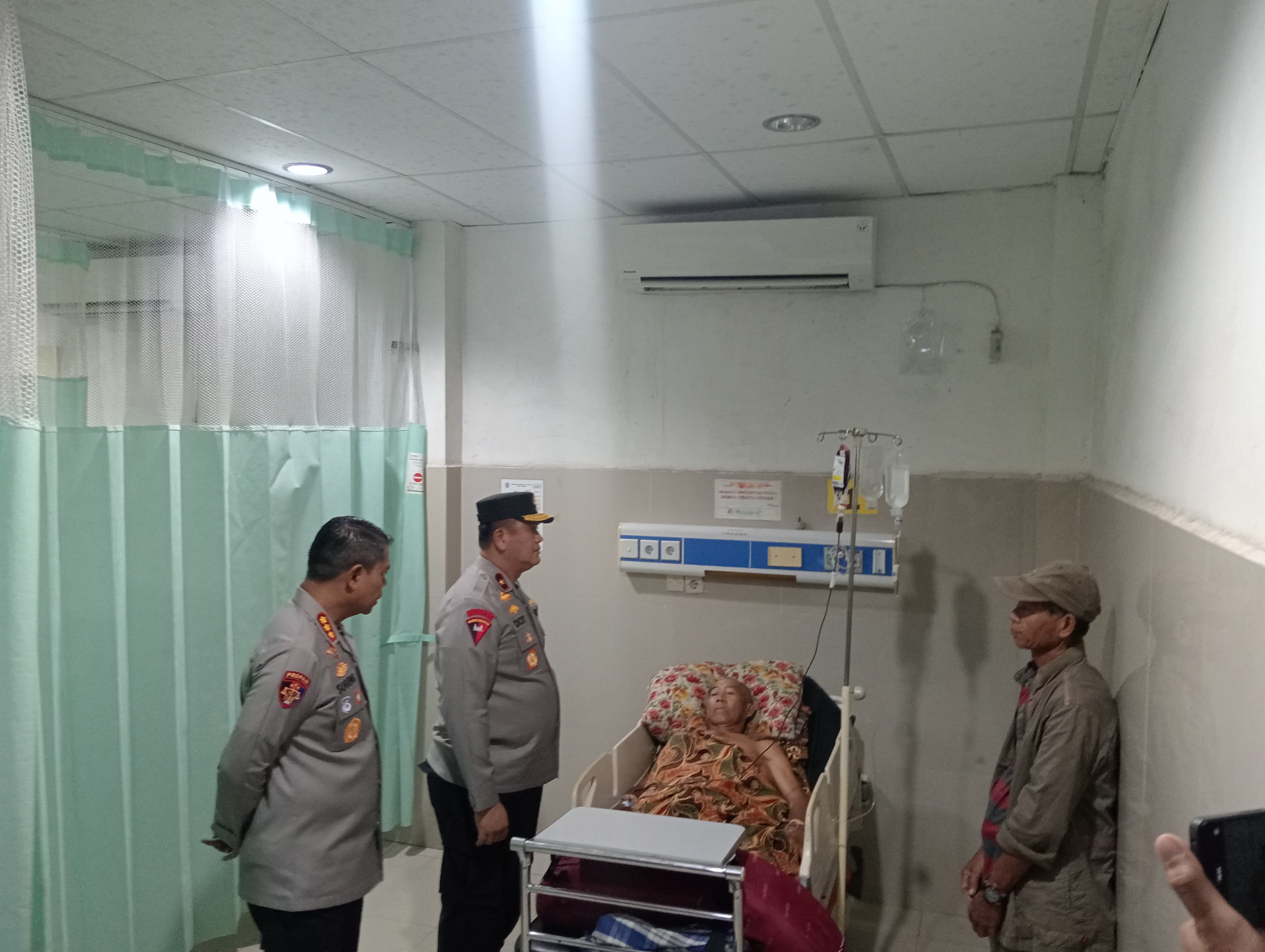Korban Penembakan Konflik PT ABS Jalani Operasi, Wakapolda Jenguk di Rumah Sakit