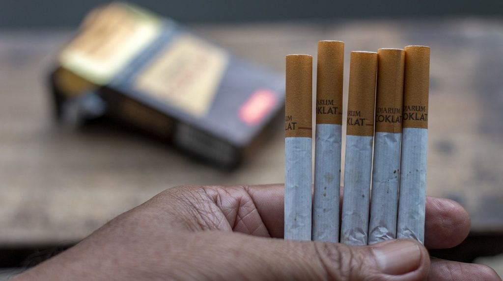 Taukah Kamu, Rokok Filter Sebenarnya Diciptakan untuk Wanita