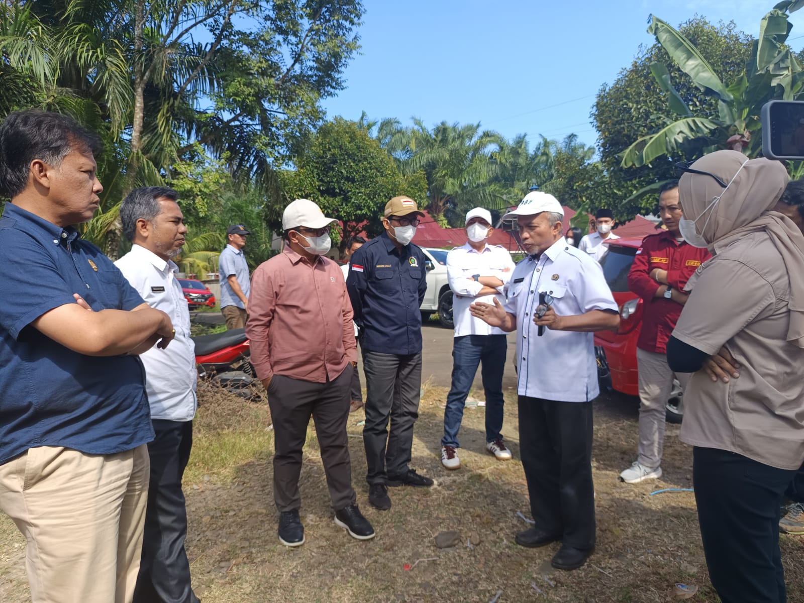 Komisi I DPRD Kota Bengkulu Sidak Lokasi Limbah B3 Terbengkalai di Padang Serai