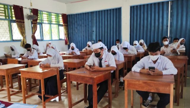 Uang Perpisahan Sekolah Dibatasi Paling Besar Rp 100 Ribu per Siswa