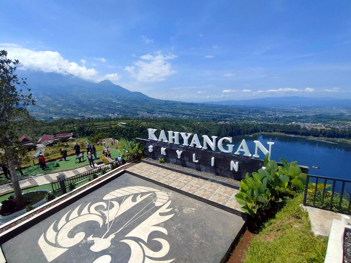 Kahyangan Skyline, Berikut Rute, Daya Tarik dan Harga Tiket Masuk 