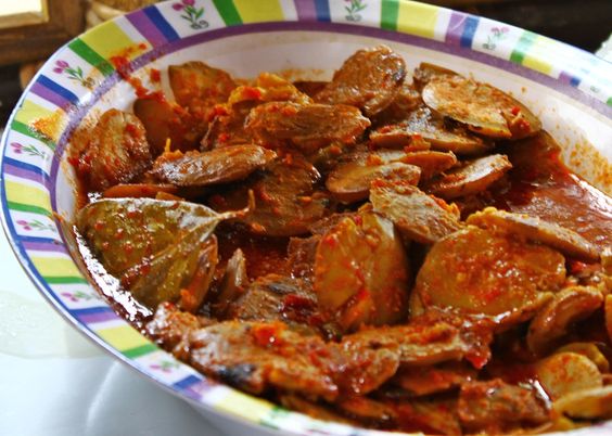 Hobi Makan Jengkol? Simak 4 Gejala Keracunan Jengkol yang Perlu Diketahui 