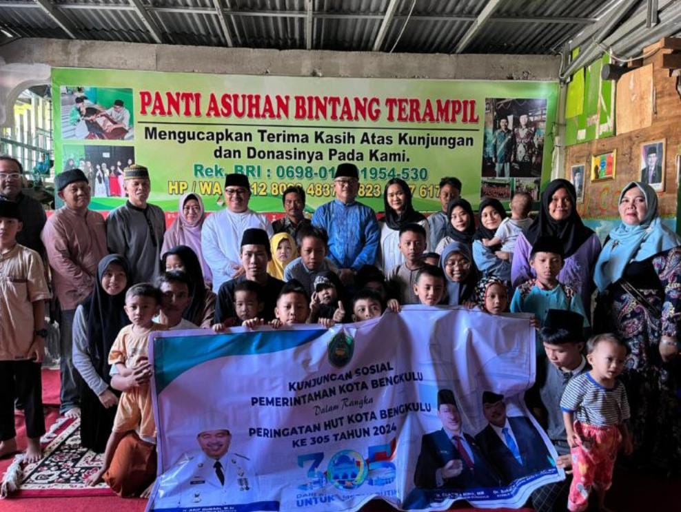 Peringati HUT Kota Bengkulu ke-305, Pemkot Bantu Anak-anak di Panti Asuhan