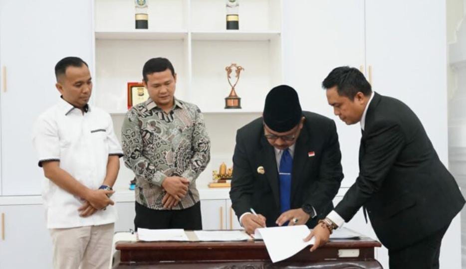 Dukung Pemilu 2024, Pemkot Bengkulu Teken Naskah NPHD Bersama KPU dan Bawaslu