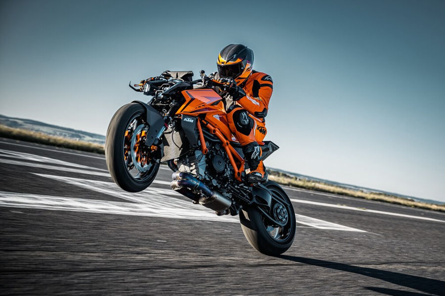 Tampilan Terbaru Motor Paling Laki! KTM 1390 SUPER DUKE R EVO