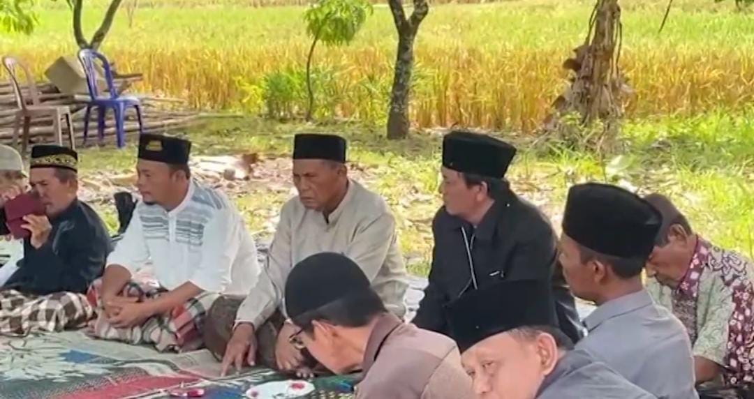 Syukuran Panen Melimpah, Masyarakat Adat Suku Lembak Dusun Besar Gelar Kenduri Apam Koneng