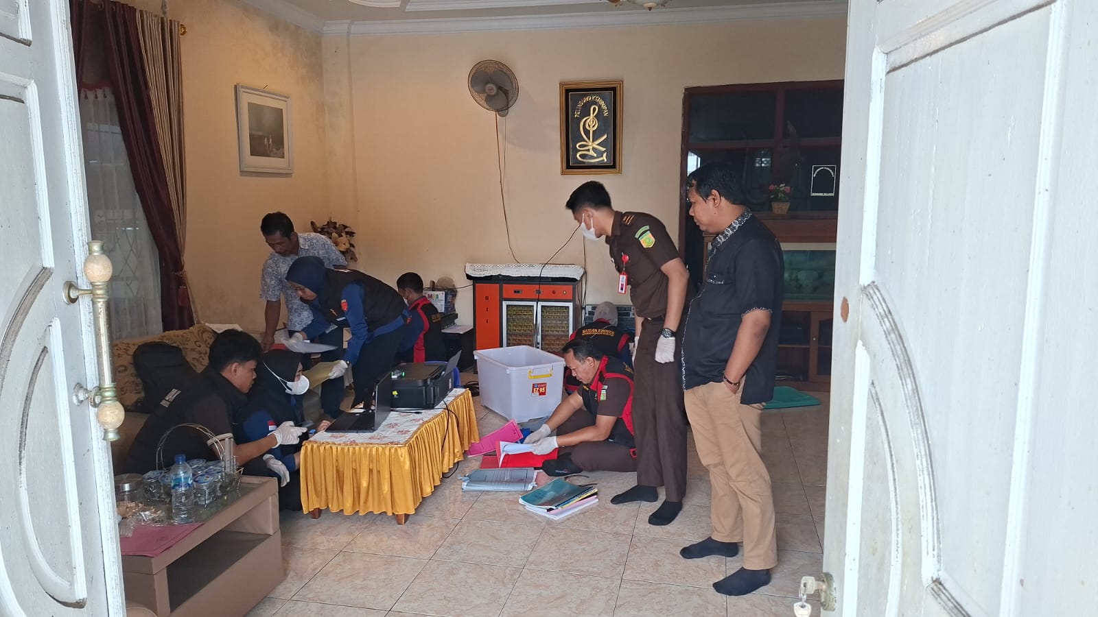 Usut Dugaan Korupsi Pasar Pagar Dewa, Kejari Bengkulu Geledah Rumah Ketua Koperasi dan Sita 200 Dokumen