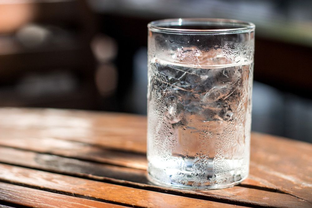 Air Dingin Bikin Berat Badan Naik? Jangan Terjebak Mitos, Ini Faktanya