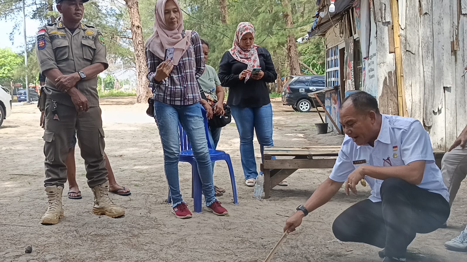 Direlokasi, Pemkot Bengkulu Beri Penjelasan ke Pedagang Pantai Panjang
