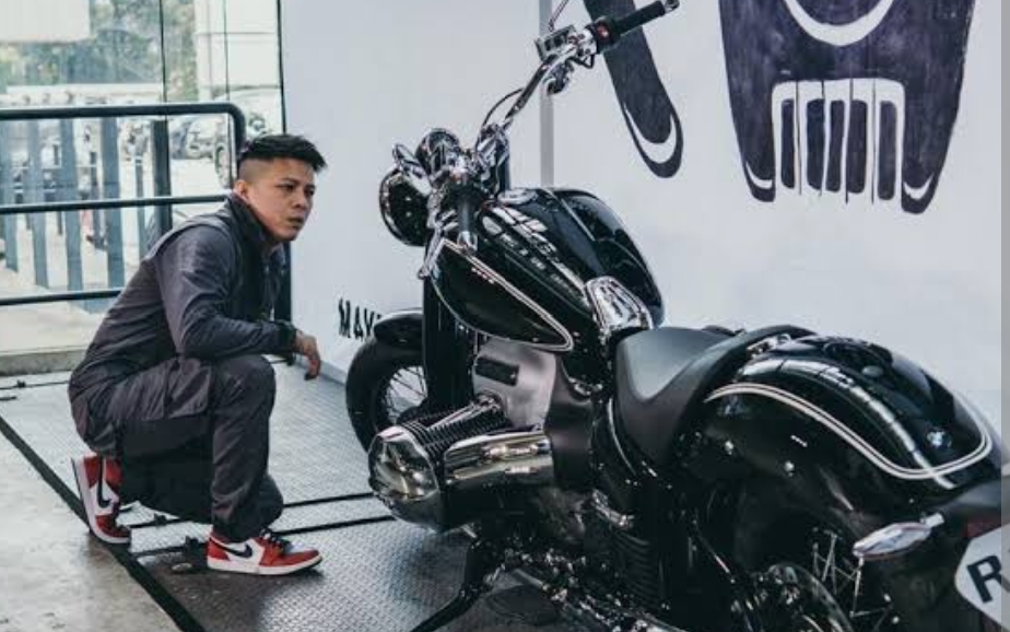 Ariel Noah Ternyata Pemilik Pertama BMW R 18 di Indonesia