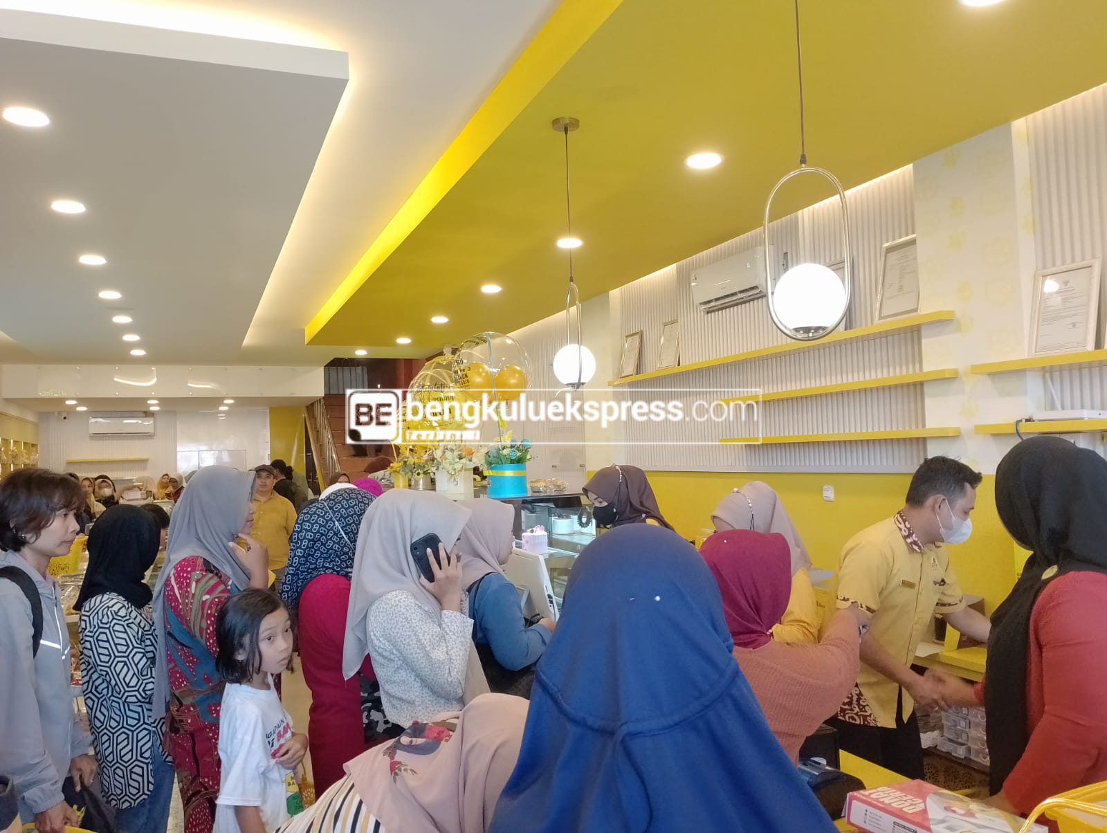 Syarah Bakery, Pusat Oleh-oleh Bengkulu Spesialis Olahan Durian,  Hadir Dengan Outlet Baru 