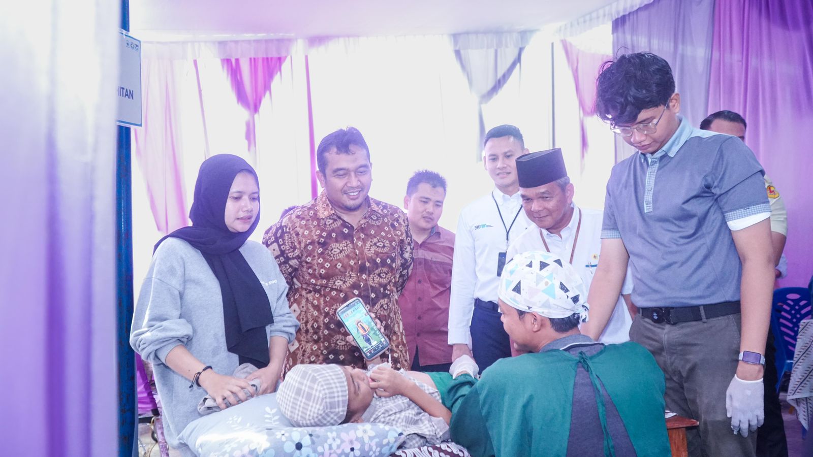 Peduli Kesehatan Anak , YBM PLN UID S2JB Gelar Khitanan Massal untuk 200 Anak Yatim dan Dhuafa