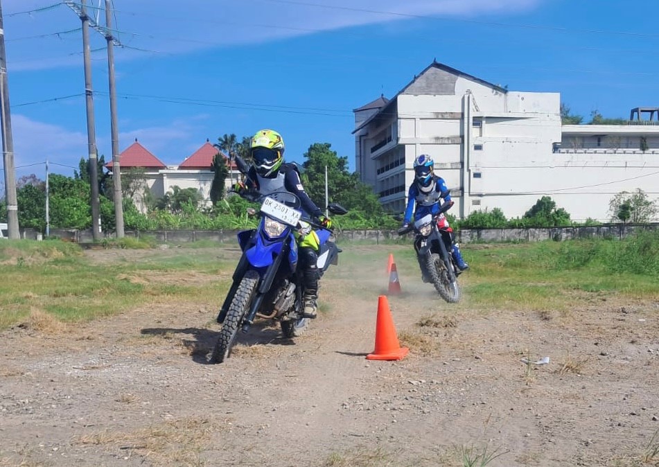 Keseruan Aktivitas Blu Cru Yamaha Off Road Bali, Berikan Pengalaman Berkendara Dan Edukasi Skill Up