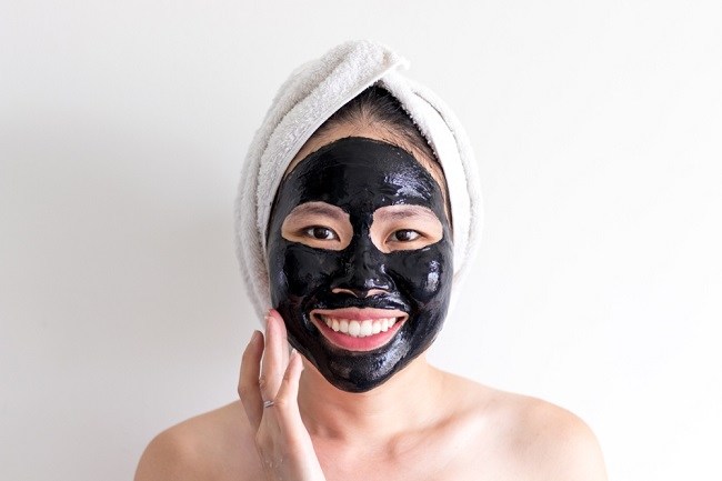 Begini Cara Membuat Masker Charcoal di Rumah dan Manfaatnya