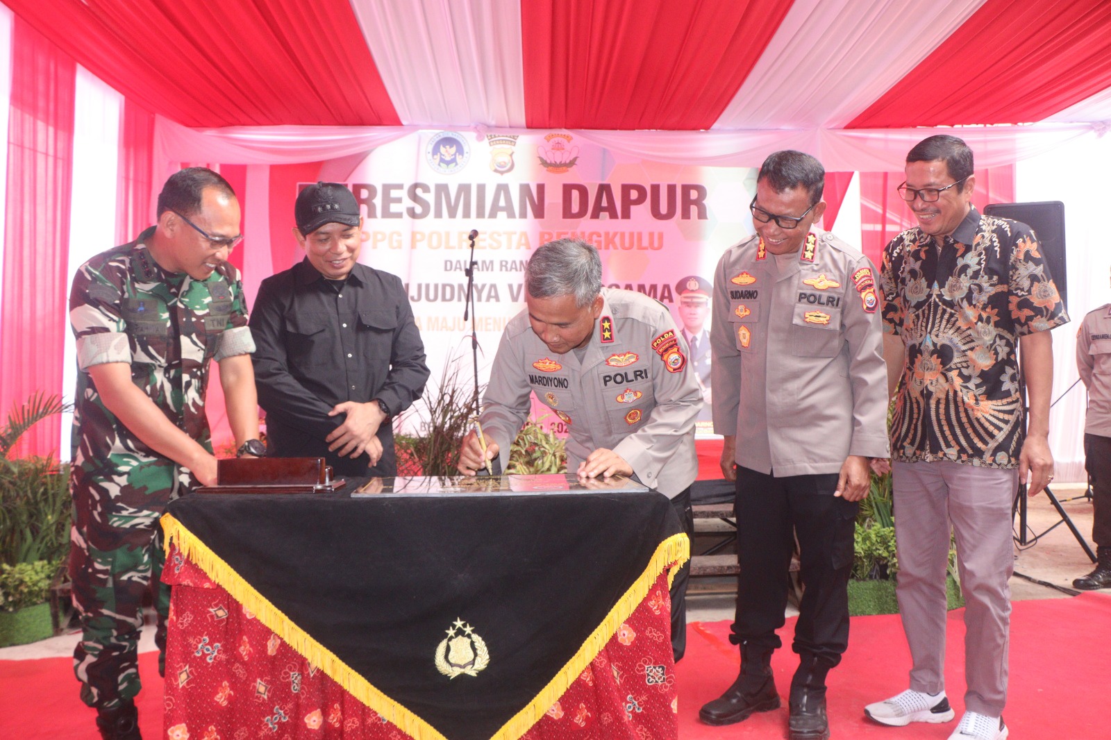 Kapolda Bengkulu Resmikan Dapur SPPG, Wujud Sinergi Polri Dukung Ketahanan Gizi Masyarakat