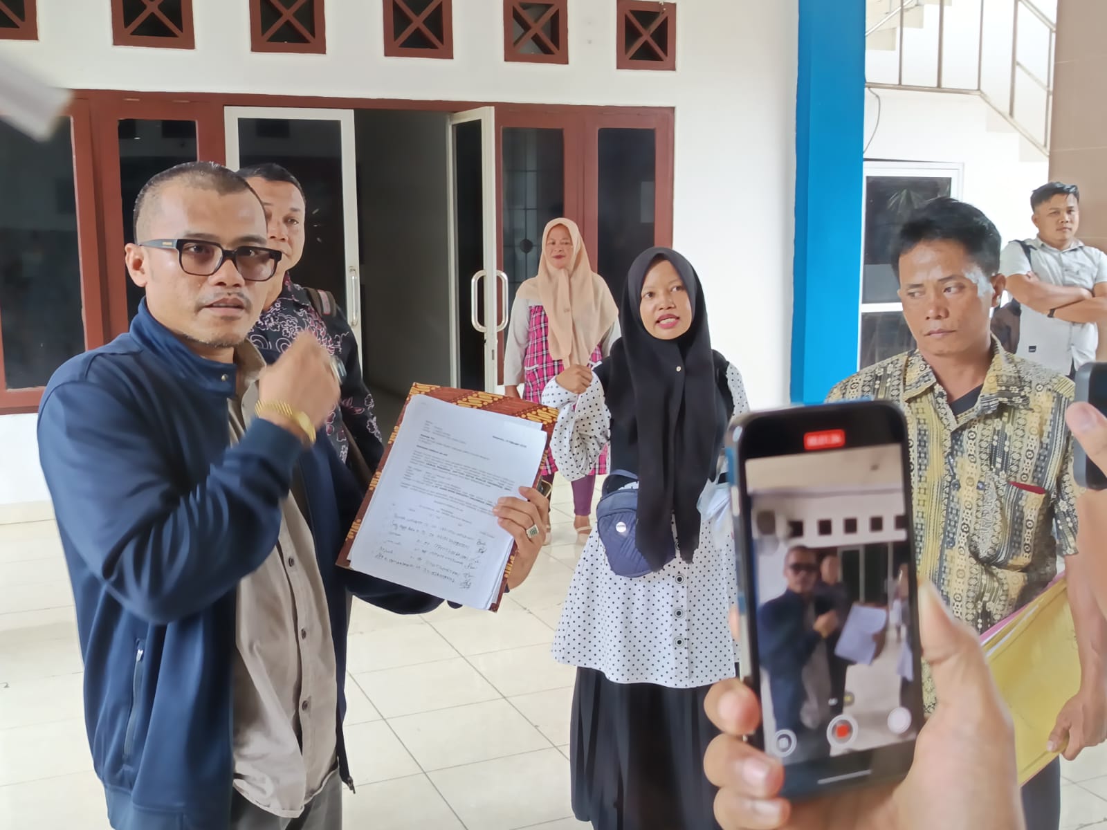 Hearing Komisi I DPRD Kota Bengkulu dengan PT Hong Ming Ricuh, Jubir Warga Dilarang Masuk