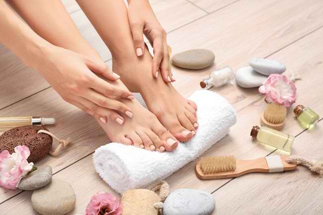 Jangan Anggap Sepele! Ini Dia Manfaat Manicure Pedicure bagi Kesehatan